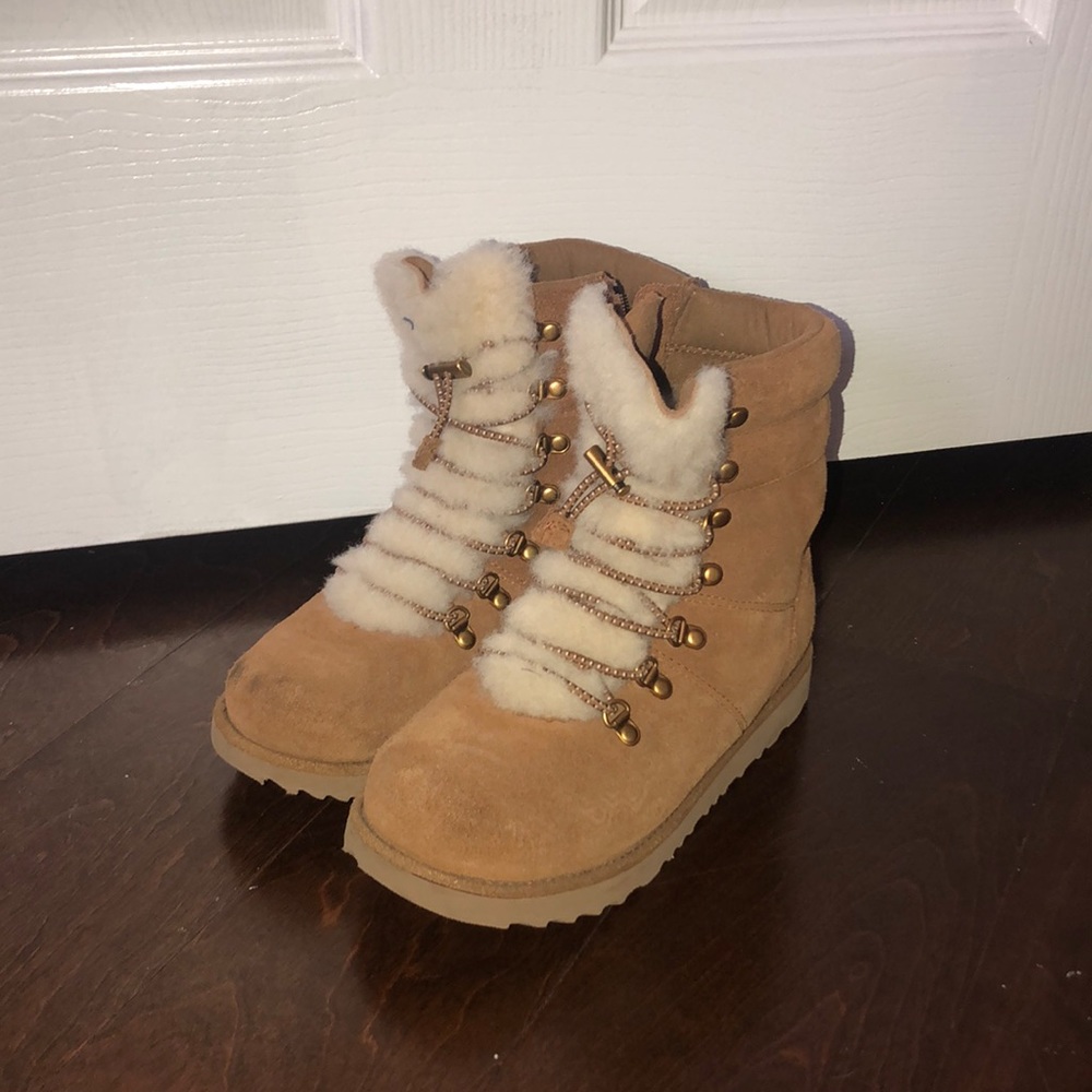 Girls uggs
